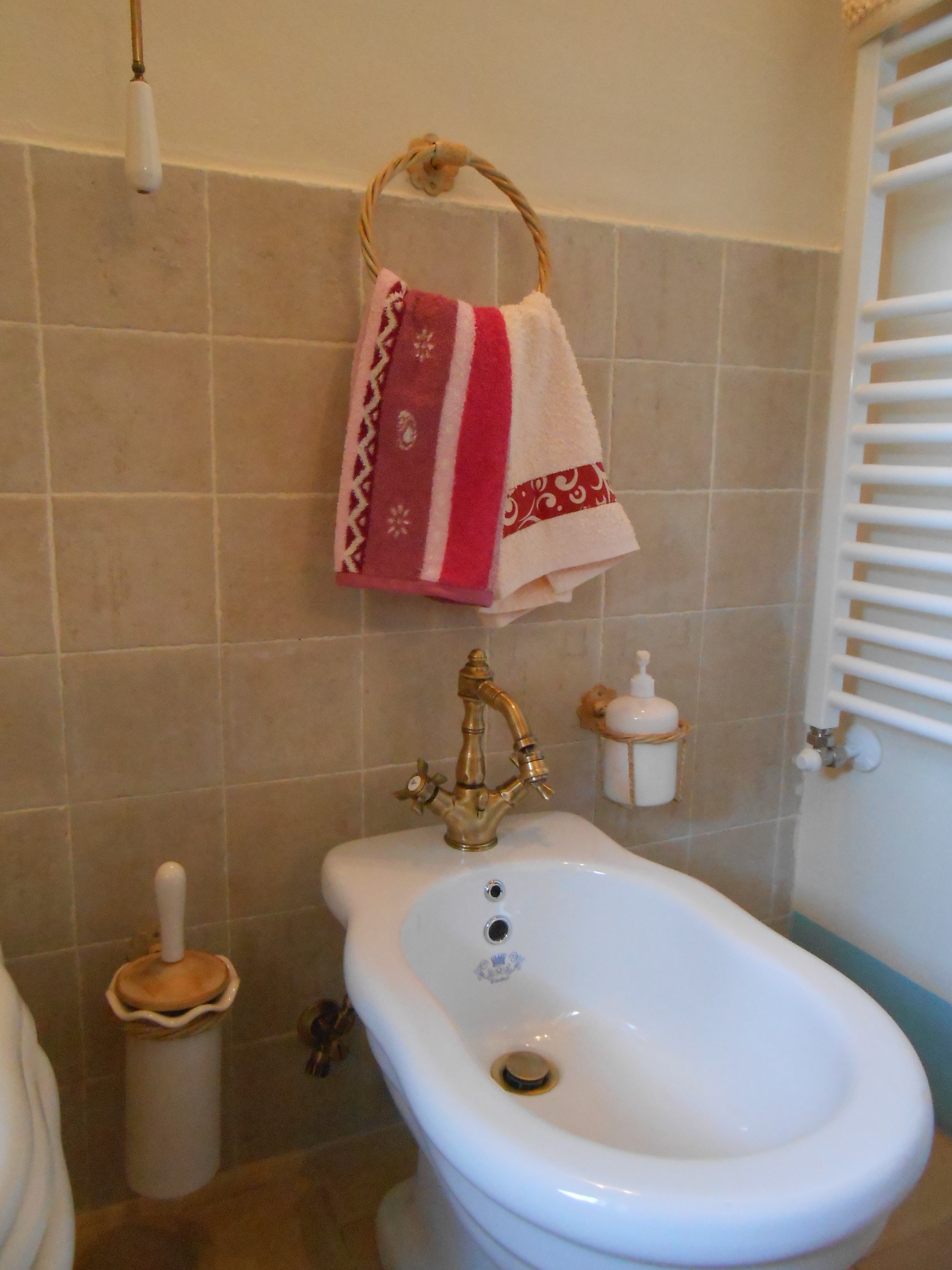 Porta asciugamano da parete per bidet 3043  Wall-mounted towel holder -  Armonie d'Epoca